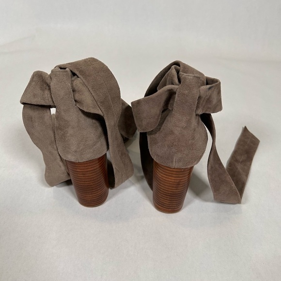 Raye Block Heel Open Toe Wrap Around Ankle Heels - Picture 4 of 10